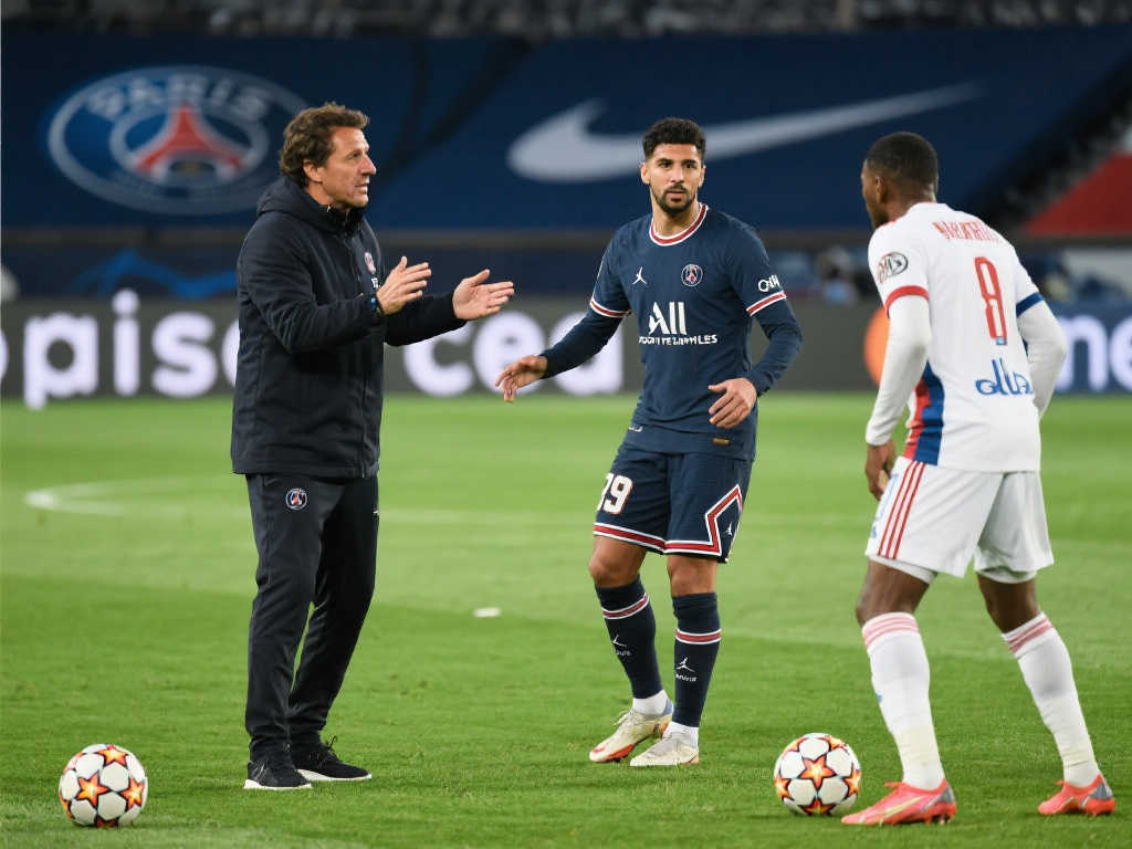 他目前效力 他目前效力