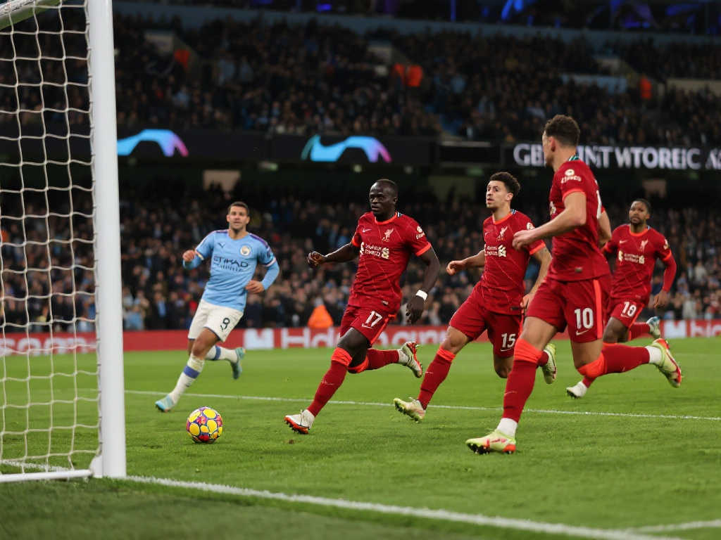 他更是足球 他更是足球